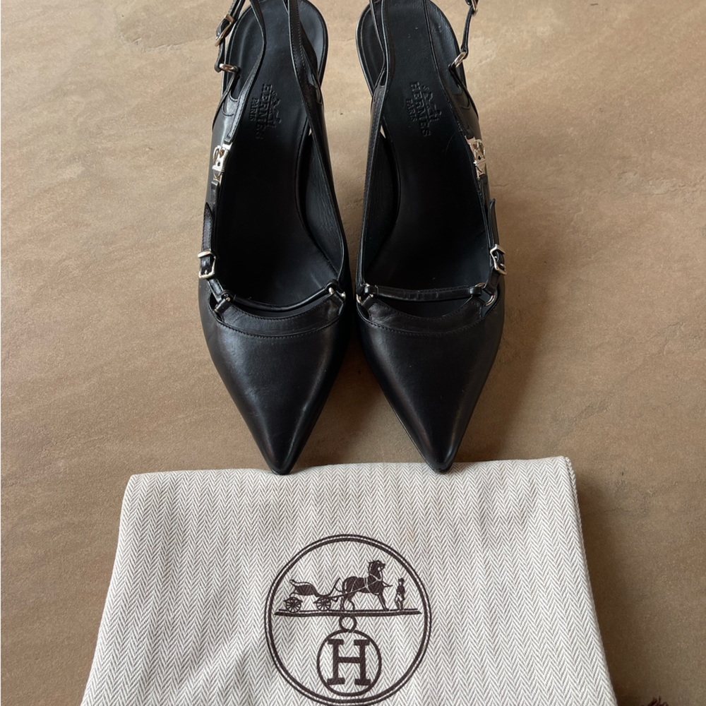 Hermes 3 inch (7 1/cm) stylish black leather heels with 3 silver buckles